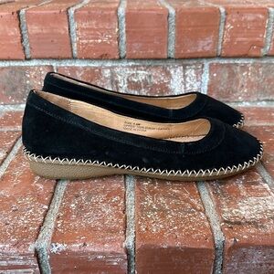 Walk with Me by Coldwater Creek Kachina 2 Black Suede Flats Women's Size 9.5